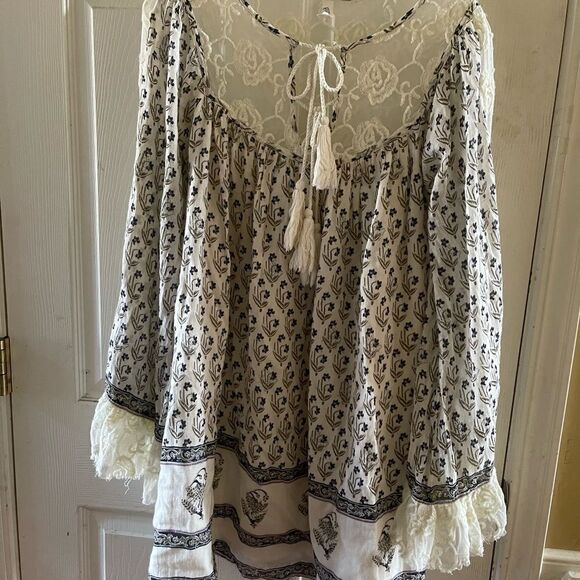 Free People Nomad tunic cotton with lace insert tassels accent size S P - Picture 2 of 11